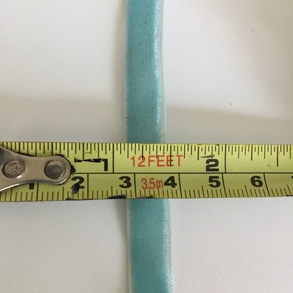 Set of three choker necklaces - Picture 7 of 8